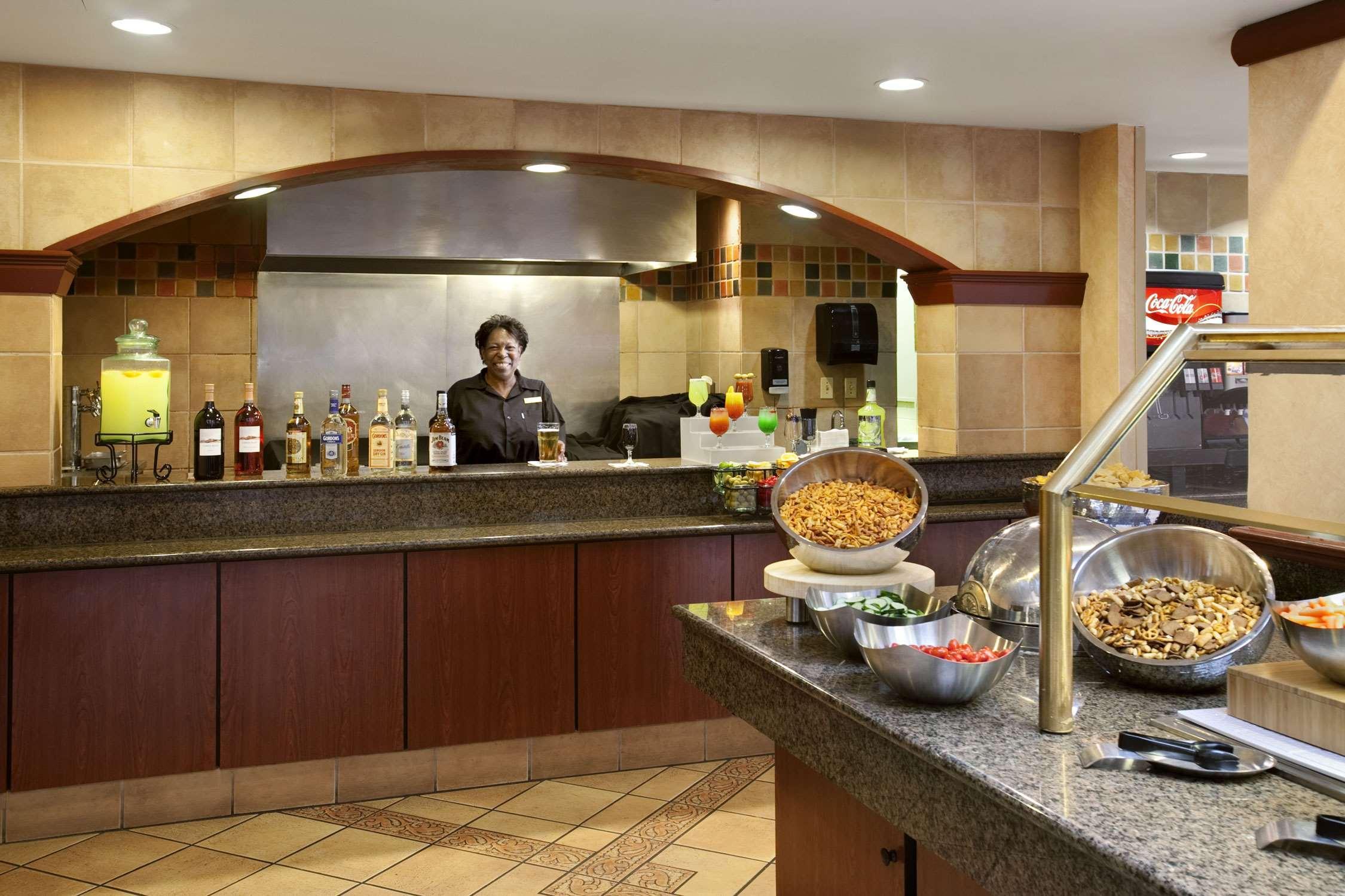 Embassy Suites By Hilton Columbia Greystone Étterem fotó